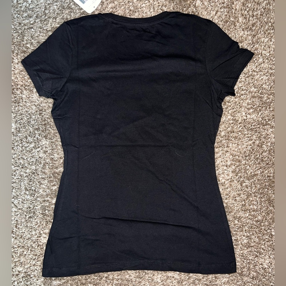 GUESS Black Tiger Graphic Tee - Medium - NWT - Picture 2 of 3